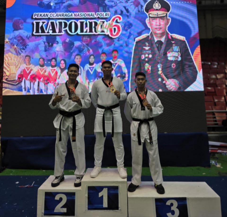 Ukir Prestasi, Bripka Edo dari Polda Kaltim Sumbang Dua Medali di Kejuaraan Taekwondo Nasional Kapolri Cup 2025 WhatsApp Image 2025 07 28 at 11.22.48