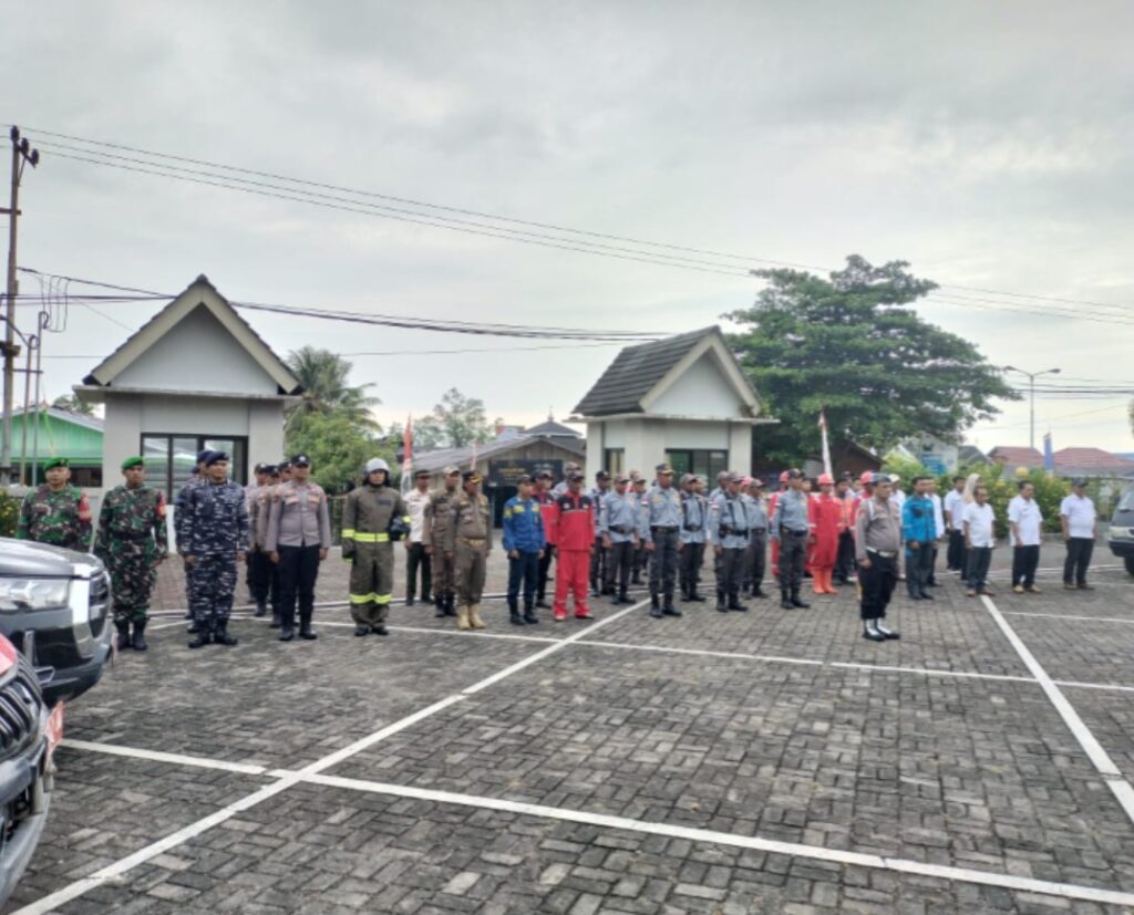 Sinergi Multisektor untuk Antisipasi Karhutla di Pulau Derawan, Polsek Derawan Gelar Apel Kesiapsiagaan 7 1
