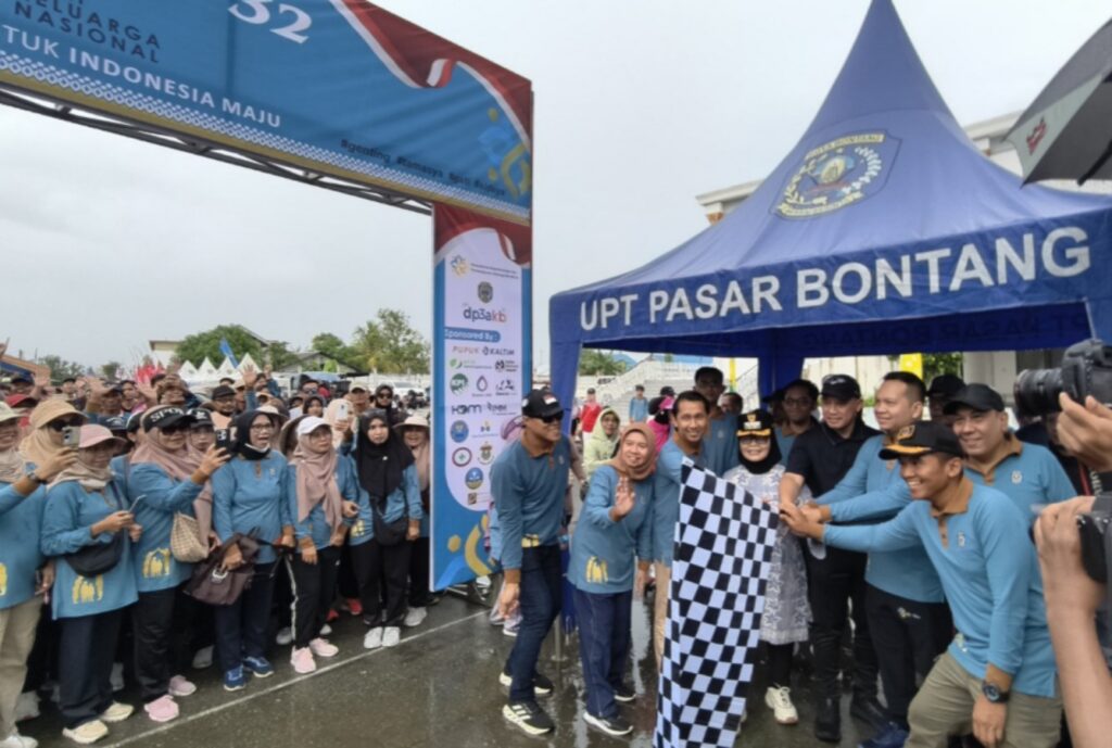Dukung Keluarga yang Tangguh dan Sejahtera, Kapolres Bontang Hadiri Jalan Sehat Peringati Harganas ke-32 WhatsApp Image 2025 08 02 at 11.27.51