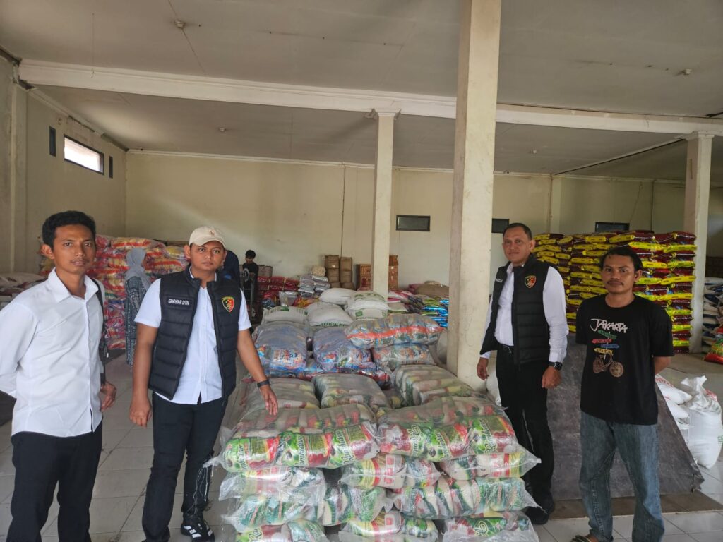 Polres PPU Amankan Ratusan Sak Beras Tanpa Izin Edar, Seluruh Stok Dikembalikan ke Produsen WhatsApp Image 2025 08 11 at 14.55.28 5c06089b