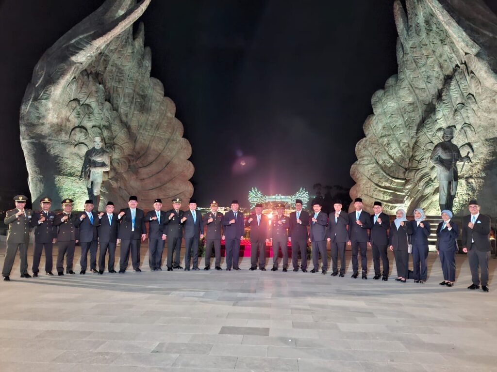 Wakapolres PPU Hadiri Malam Renungan Suci HUT ke-80 RI di Ibu Kota Nusantara WhatsApp Image 2025 08 17 at 11.07.52