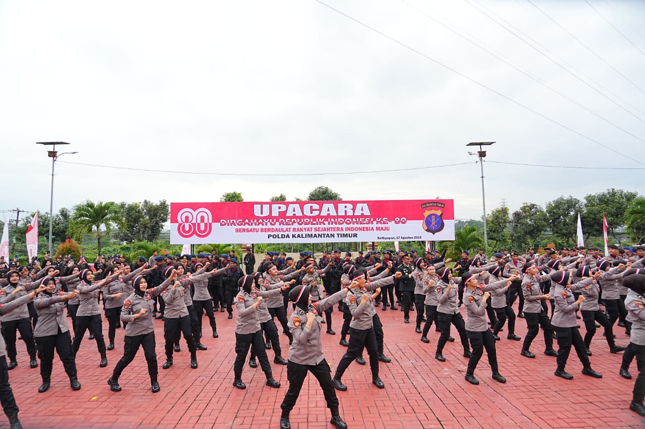 Berjalan Penuh Khidmat, Polda Kaltim Gelar Upacara Peringatan HUT RI ke-80 3 WhatsApp Image 2025 08 17 at 12.49.32 2
