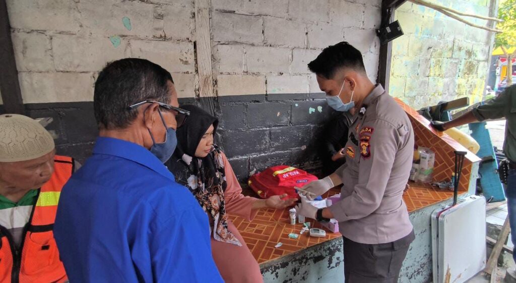 Gelar Bakti Kesehatan, RS Bhayangkara Balikpapan Beri Layanan Kesehatan Gratis Untuk Masyarakat WhatsApp Image 2025 08 21 at 14.08.01