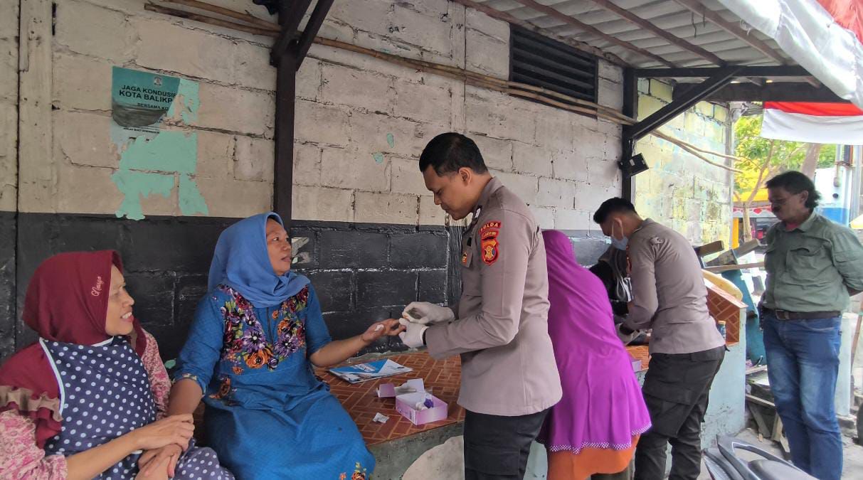 Gelar Bakti Kesehatan, RS Bhayangkara Balikpapan Beri Layanan Kesehatan Gratis Untuk Masyarakat 2 WhatsApp Image 2025 08 21 at 14.08.04
