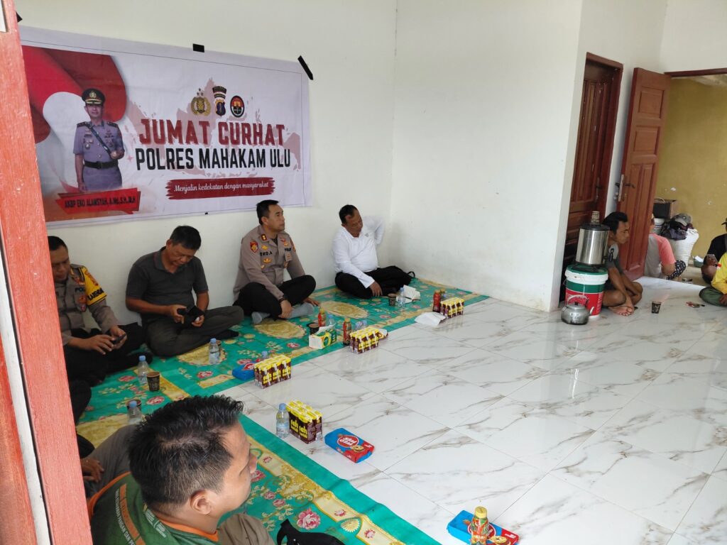 Pererat Hubungan dengan Masyarakat, Polres Mahulu Gelar ‘Jumat Curhat’ WhatsApp Image 2025 08 22 at 14.02.03