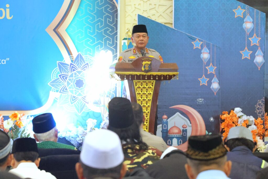Polda Kaltim Gelar Doa Bersama dan Peringatan Maulid Nabi Muhammad SAW 1447 H/2025 M IMG 6958