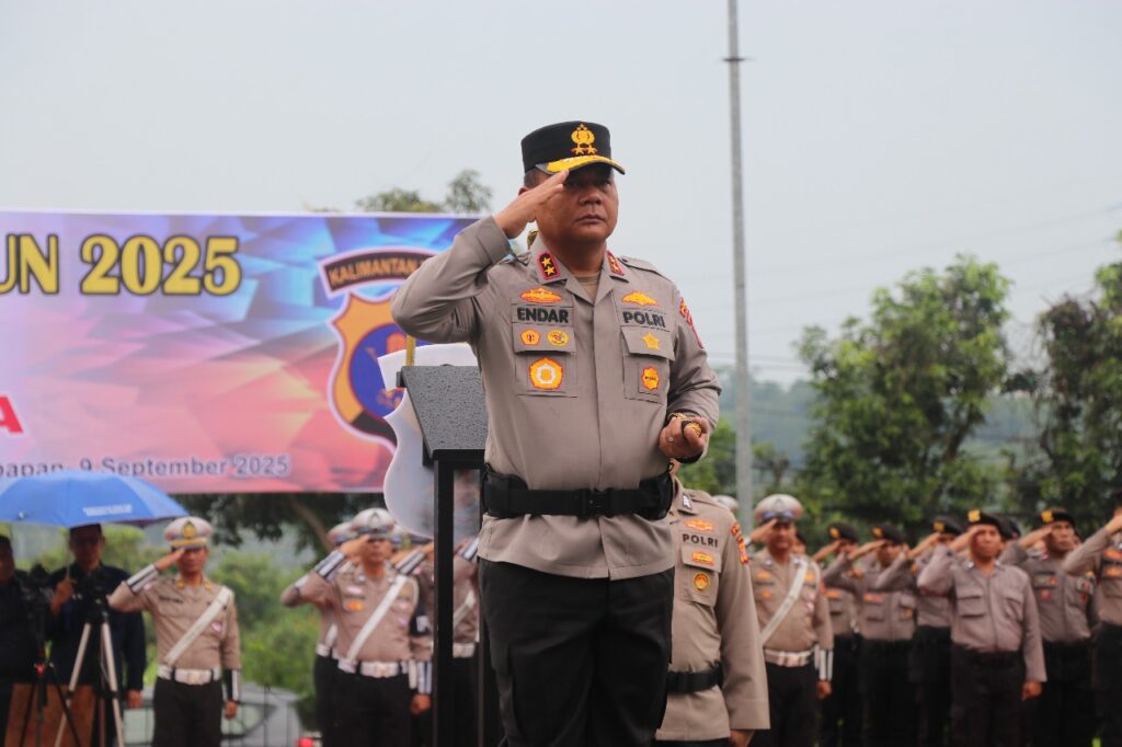 Polda Kaltim Gelar Upacara Hari Olahraga Nasional ke-24, Kapolda Berikan Penghargaan untuk Tim Basket Bhayangkara Kaltim WhatsApp Image 2025 09 09 at 09.44.10 742eba46