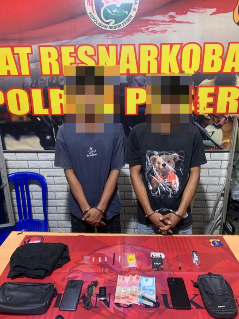 Diciduk Sat Resnarkoba Polres Paser, Dua Pemuda Diamankan beserta Barang Bukti Sabu-Sabu WhatsApp Image 2025 09 11 at 12.42.16