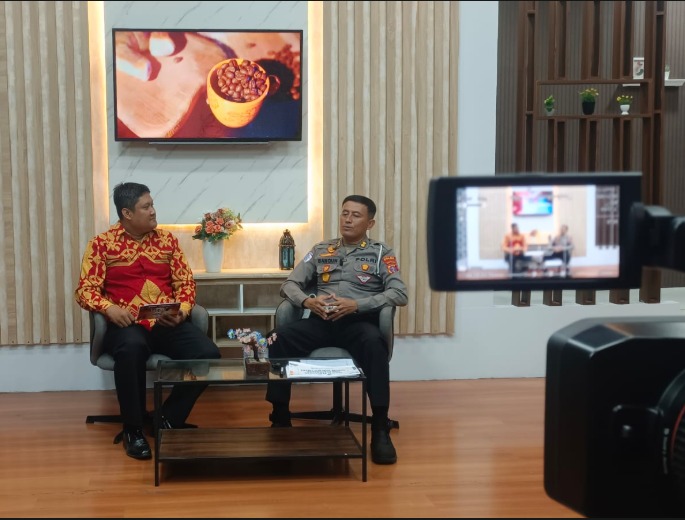 Melalui Dialog ‘Ngopi’ di BTV, Ditlantas Polda Kaltim Sampaikan Perannya dalam Memberi Edukasi Keselamatan Berkendara serta Penegakan Hukum Lalu Lintas WhatsApp Image 2025 09 11 at 14.27.50