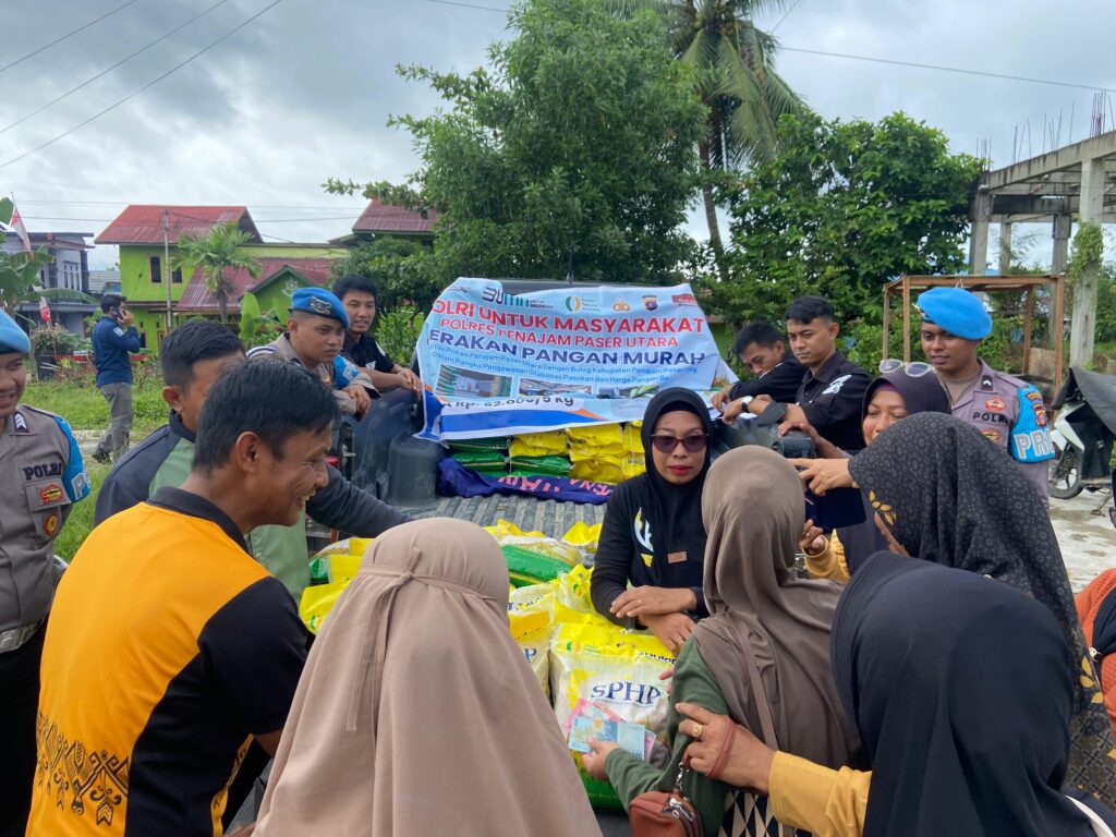 Polres PPU Gelar Gerakan Pangan Murah, Warga Antusias Beli Beras SPHP WhatsApp Image 2025 09 12 at 11.13.04 e1c718a8