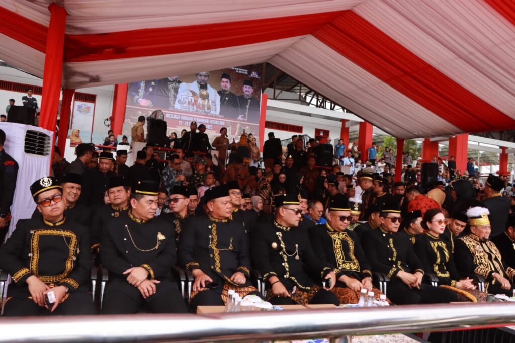 Kapolda Kaltim Hadiri Pembukaan Erau Adat Kutai Tahun 2025 WhatsApp Image 2025 09 22 at 14.06.50
