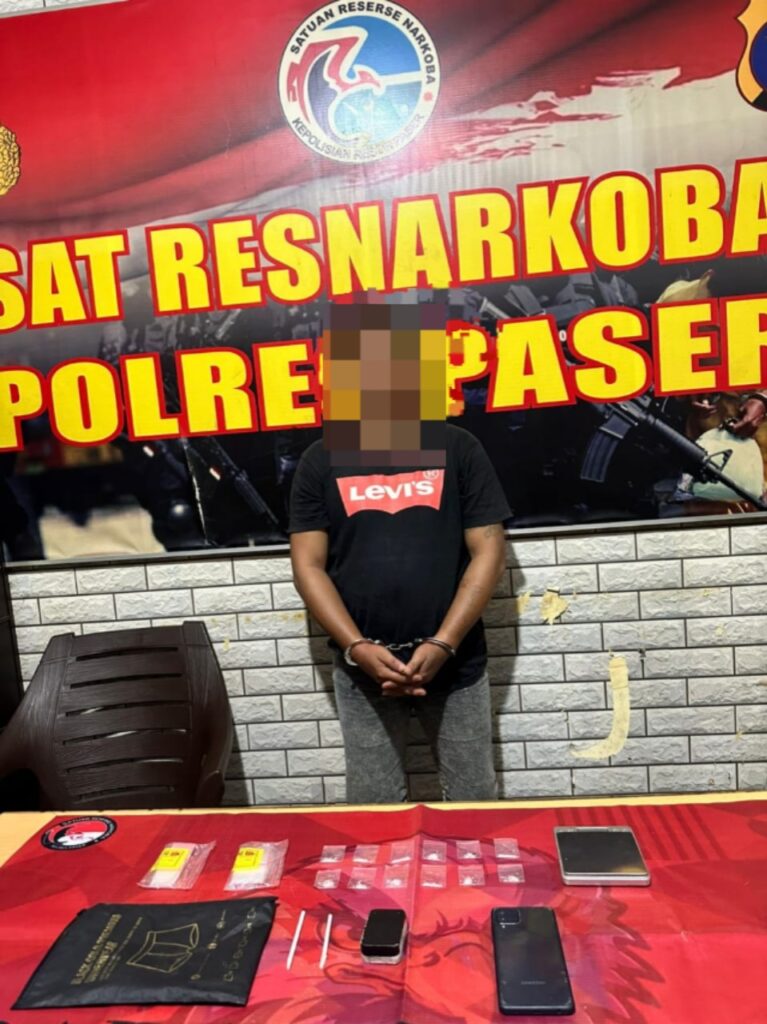 Berantas Narkoba, Tim Elang Sat Resnarkoba Paser Berhasil Ringkus Pelaku dengan Amankan 12 Paket Sabu WhatsApp Image 2025 09 30 at 11.08.51
