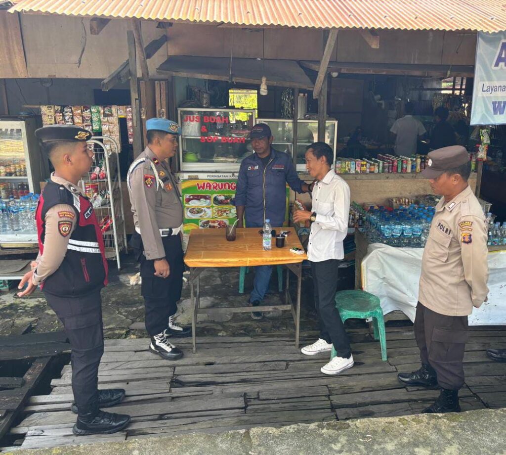 Polres PPU Intensifkan Patroli KRYD, Wujudkan Kamtibmas Kondusif di Wilayah Perbatasan WhatsApp Image 2025 10 02 at 09.15.31 05cc1463