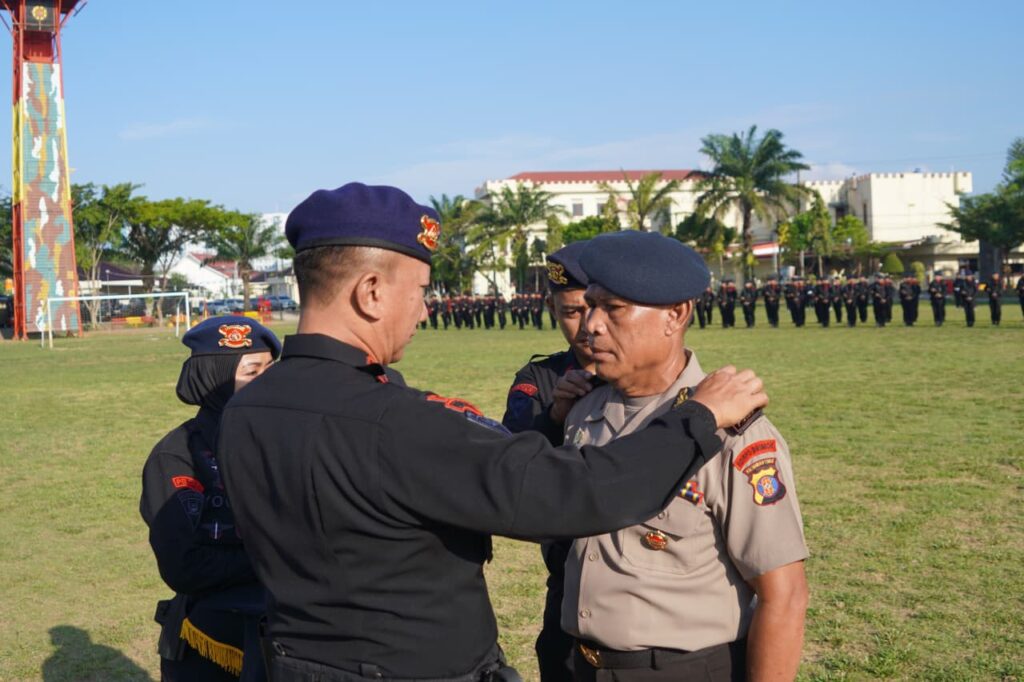 Wujud Apresiasi, Sat Brimob Polda Kaltim Gelar Upacara Korp Kenaikan Pangkat Pengabdian dan Penghargaan kepada Personel Berprestasi WhatsApp Image 2025 10 04 at 11.22.23