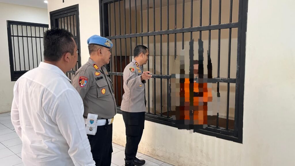 Kapolres Berau Tinjau Rutan Sat Tahti, Pastikan Kondisi Tahanan Aman dan Layak WhatsApp Image 2025 10 06 at 11.49.47 66c16290
