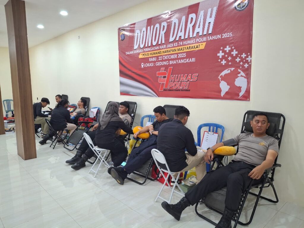 Polda Kaltim Gelar Donor Darah dalam Rangka Hari Jadi ke-74 Humas Polri Tahun 2025 WhatsApp Image 2025 10 22 at 09.12.04 5b1fcec7