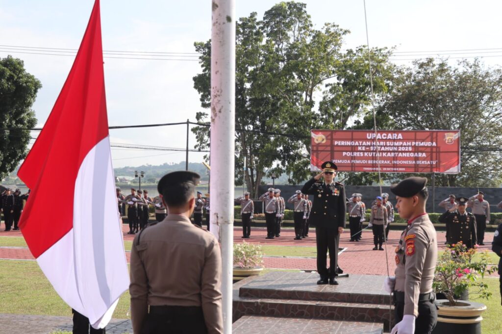 Sampaikan Pesan Semangat Persatuan dan Inovasi Generasi Muda, Polres Kukar Gelar Upacara Peringatan Hari Sumpah Pemuda ke-97 WhatsApp Image 2025 10 29 at 09.19.29