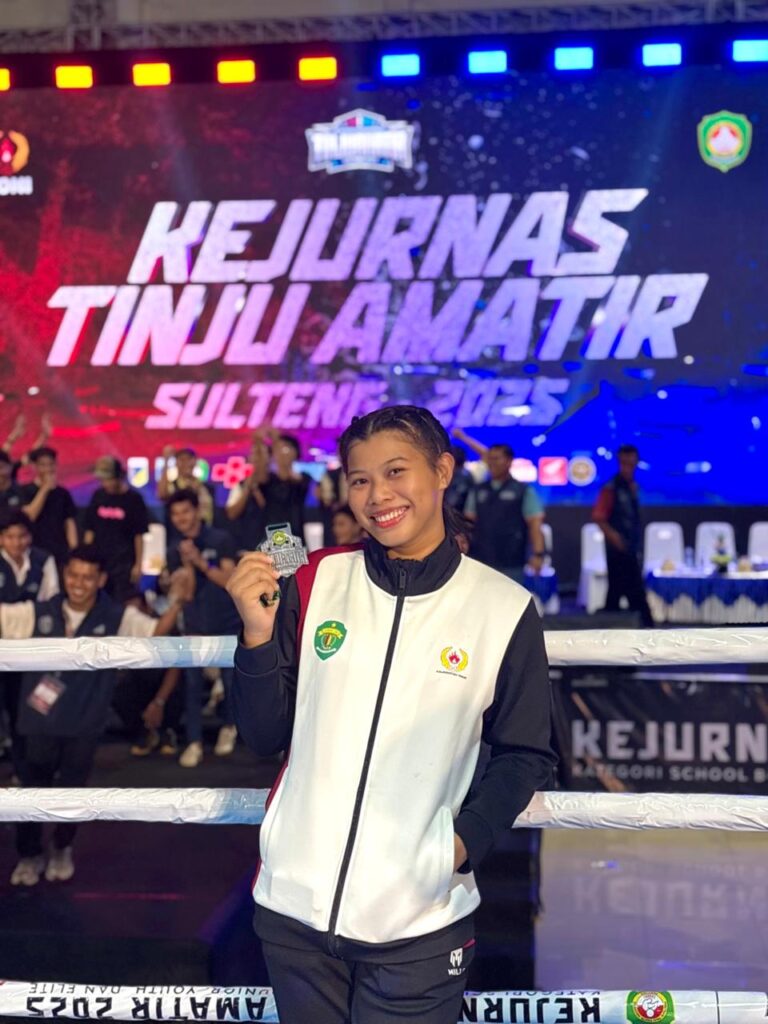 Polwan Ditsamapta Polda Kaltim Raih Juara II di Kejurnas Tinju Amatir Sulawesi Tengah 2025 WhatsApp Image 2025 10 31 at 11.17.33 96336f8f