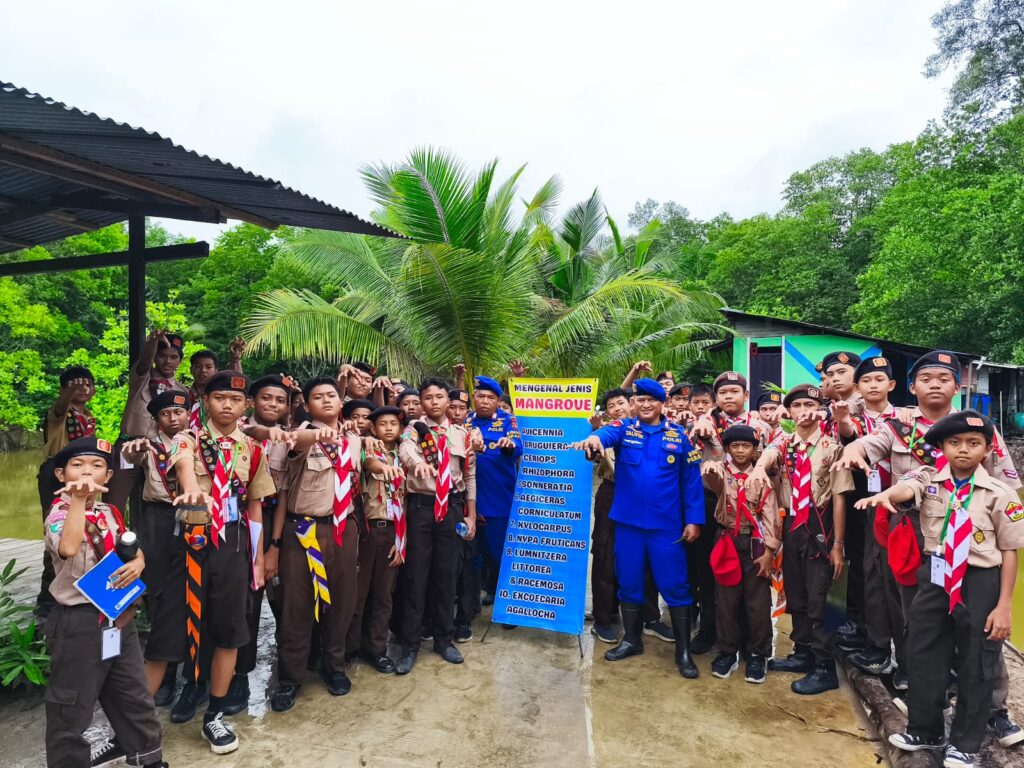 Personel Ditpolairud Polda Kaltim Jadi Pemateri Edukasi Mangrove di Jambore Pramuka Kota Balikpapan WhatsApp Image 2025 10 31 at 13.26.26 f97efd82