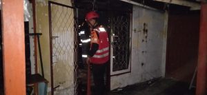 Gerak Cepat, Tim Respons Bencana Sat Brimob Polda Kaltim Turun Langsung Bantu Tangani Kebakaran di Prona 3 Balikpapan WhatsApp Image 2025 11 02 at 10.10.53 300x138 1