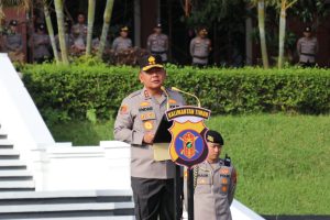 Pimpin Apel Pagi, Kapolda Kaltim Tekankan Profesionalisme dan Kepedulian Sesama Anggota WhatsApp Image 2025 11 03 at 09.03.31 2f09573a 300x200 1