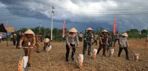 Wujud Nyata Dukung Swasembada Pangan Nasional, Polres PPU Launching Industri Pertanian dan Penanaman Jagung Serentak WhatsApp Image 2025 11 05 at 09.59.41 300x144 1