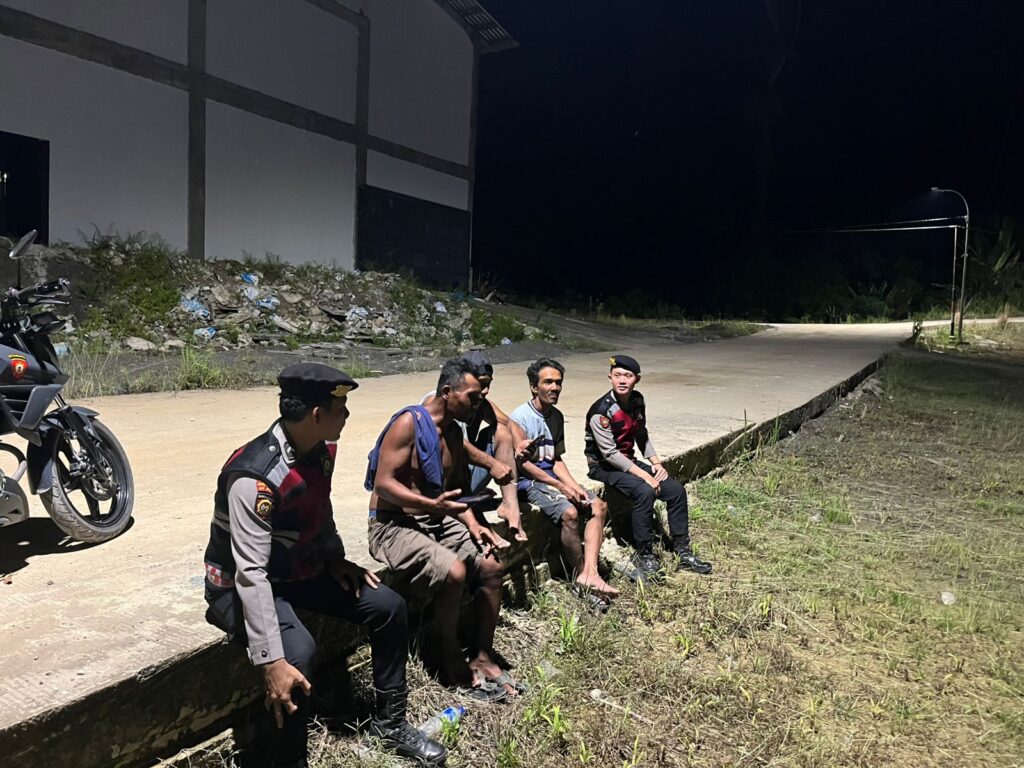 Sat Samapta Polres Mahakam Ulu Intensifkan KRYD Guna Cegah Gangguan Kamtibmas di Wilayah Hukum Mahulu WhatsApp Image 2025 11 24 at 10.31.09 b2aea667