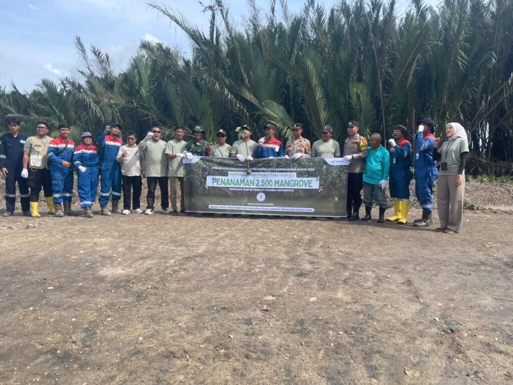 Polsek Muara Jawa Bersama Stakeholder Tanam 2.500 Mangrove untuk Kelestarian Lingkungan Pesisir Teluk Dalam WhatsApp Image 2025 11 29 at 10.21.10