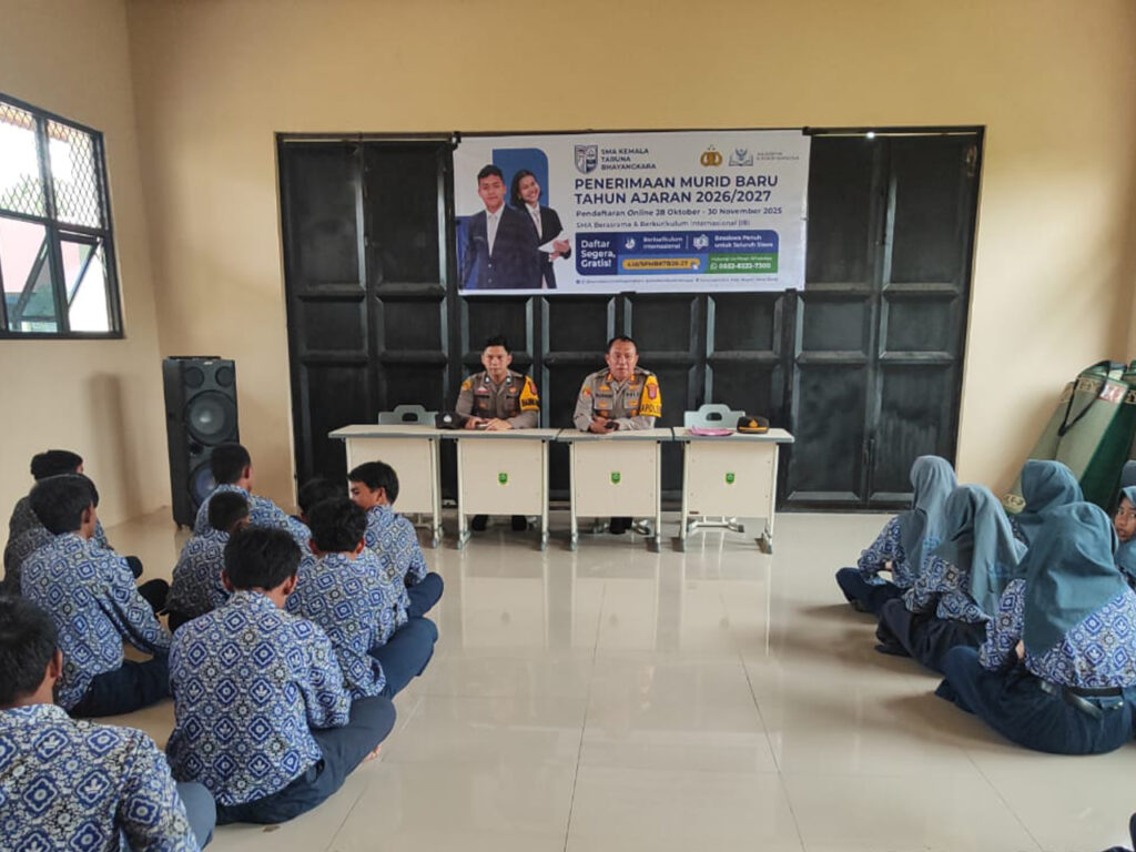 Kapolsek Tabalar Perkenalkan PPDB SMA Kemala Taruna Bhayangkara kepada Siswa SMPN 002 Tabalar berau