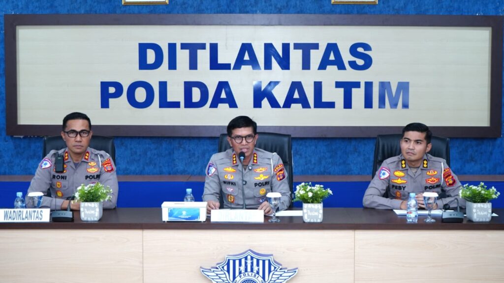 Gelar Konferesi Pers, Polda Kaltim Sampaikan Hasil Pelaksanaan Ops.Zebra Mahakam 2025 WhatsApp Image 2025 12 02 at 14.17.43