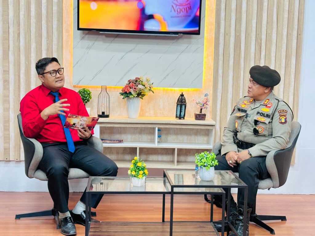 Polda Kaltim Tekankan Pentingnya Kesiapsiagaan Masyarakat dalam Menghadapi Situasi Darurat Bencana WhatsApp Image 2025 12 03 at 14.43.49 ee77ec2e