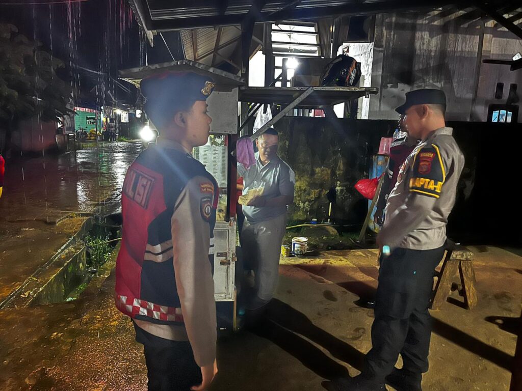 Wujudkan Situasi Aman dan Kondusif, Polres Mahulu Intensifkan Patroli KRYD Menyasar Titik Rawan Kamtibmas WhatsApp Image 2025 12 05 at 09.02.53