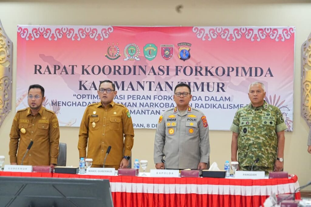 Tegaskan Komitmen Bersama Lawan Narkoba dan Paham Radikal, Polda Kaltim Gelar Rakor Forkopimda WhatsApp Image 2025 12 08 at 16.33.02