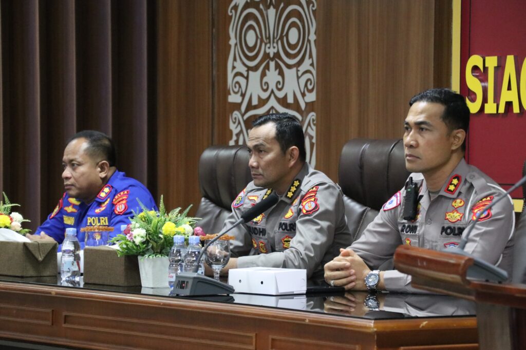 Polda Kaltim Laksanakan Taklimat Akhir Audit Tematik Itwasum Polri Tahun 2025 WhatsApp Image 2025 12 18 at 10.53.57