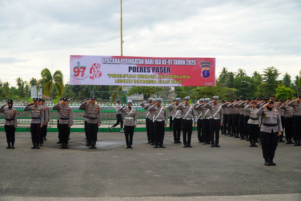 Kapolres Paser Pimpin Upacara Hari Ibu ke-97 Tahun 2025, Tekankan Peran Strategis Perempuan WhatsApp Image 2025 12 23 at 10.04.12
