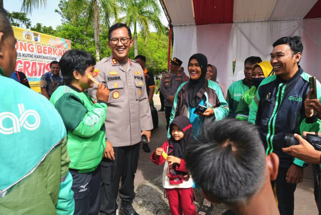 Warung Berkah Jum’at Curhat, Polres Kukar Perkuat Dialog Humanis Bersama Warga kukar 2
