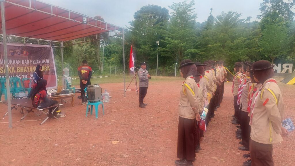 Perkuat Pembinaan Generasi Penerus Bangsa, Sat Binmas Polres Kutim beri Edukasi Kamtibmas kepada Pramuka Saka Bhayangkara WhatsApp Image 2026 01 04 at 11.23.59
