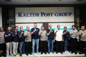 Peringati HUT ke-38 Kaltim Post, Kapolda Kaltim Tekankan Kolaborasi Polri, Media, dan Masyarakat 2 WhatsApp Image 2026 01 05 at 12.50.41