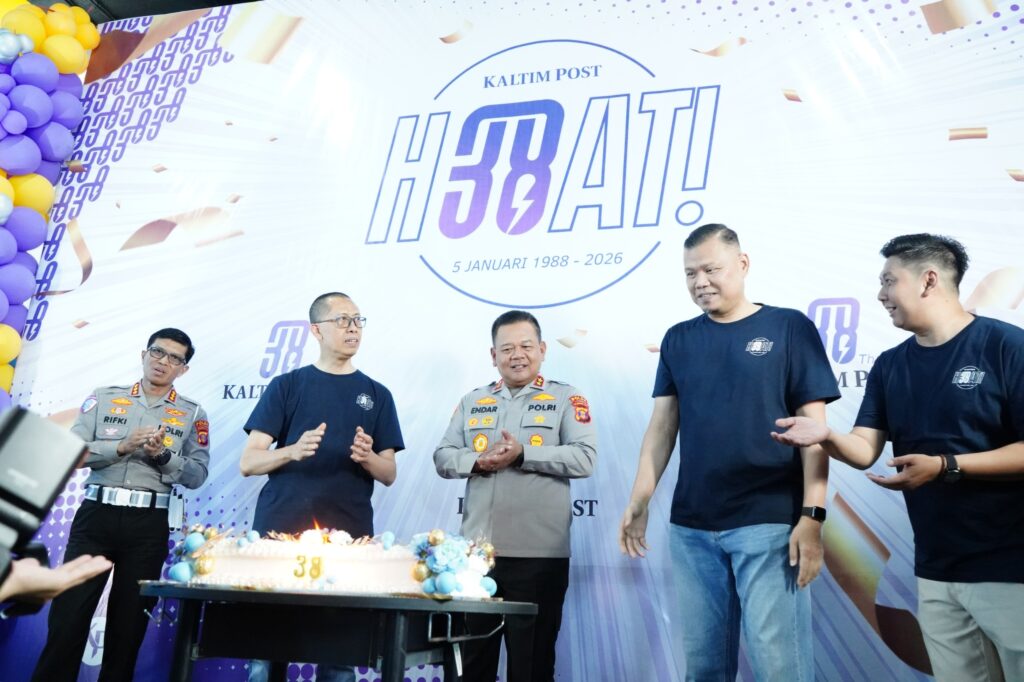 Peringati HUT ke-38 Kaltim Post, Kapolda Kaltim Tekankan Kolaborasi Polri, Media, dan Masyarakat WhatsApp Image 2026 01 05 at 12.50.44