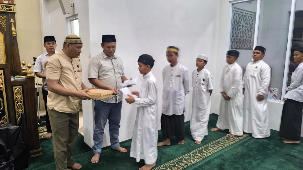 Dukung Program Asta Cita Presiden RI, Polres Berau Salurkan Makan Bergizi Gratis untuk Santri WhatsApp Image 2026 01 10 at 09.22.00