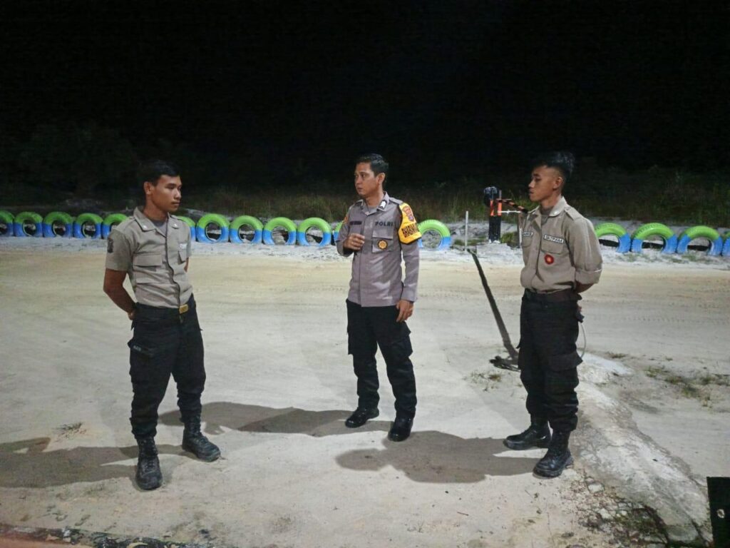 Perkuat Pencegahan Gangguan Malam Hari, Polsek Segah Intensifkan KRYD Cipta Kondisi WhatsApp Image 2026 01 11 at 09.54.41