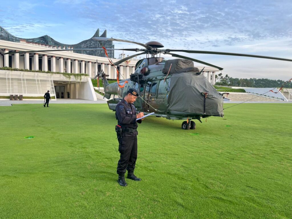 Pastikan Keamanan Kunjungan Presiden RI di IKN, Den Gegana Sat Brimob Kaltim Lakukan Sterilisasi Lokasi VVIP WhatsApp Image 2026 01 13 at 10.15.47