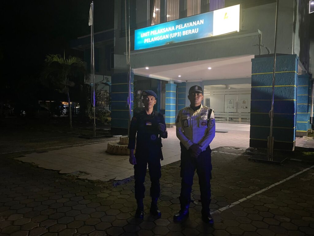 Perkuat Deteksi Dini, Brimob Kaltim Laksanakan Patroli Dialogis di Objek Vital PLN Berau WhatsApp Image 2026 01 14 at 15.40.20