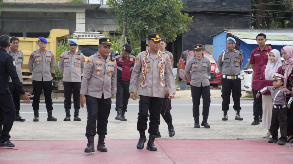 Kapolres Kutai Timur Kunker ke Polsek Sangatta Utara, Dorong Pelayanan Prima dan Peran Aktif Dukung Ketahanan Pangan WhatsApp Image 2026 01 20 at 07.07.38 1