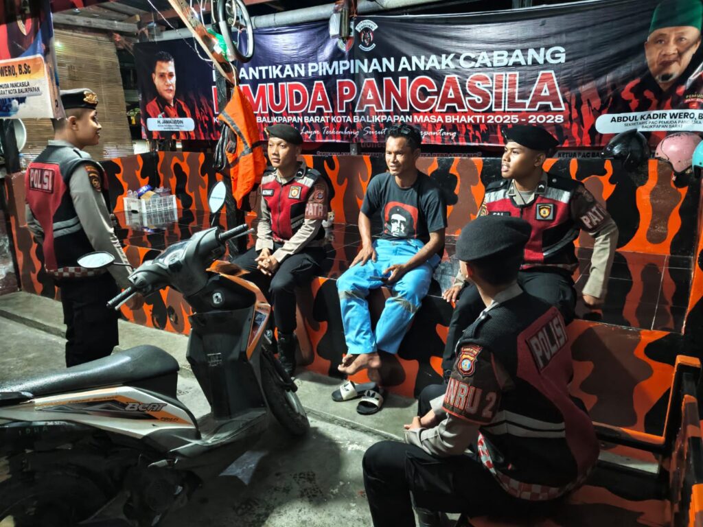 Dit Samapta Polda Kaltim Laksanakan Patroli Sambang Dialogis Tokoh dan Komunitas di Kota Balikpapan WhatsApp Image 2026 02 02 at 08.02.58