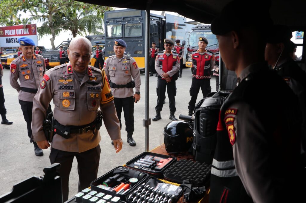 Wakapolda Kaltim Cek Kesiapan Personel dan Sarpras Dit Samapta, Pastikan Garda Terdepan Polri Siap Prima WhatsApp Image 2026 02 04 at 12.28.11