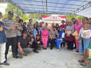 Polwan Bid Humas Polda Kaltim Bersama Bhayangkari Gelar Aksi Berbagi di Posyandu Graha Indah Balikpapan 1 WhatsApp Image 2026 02 04 at 13.01.55