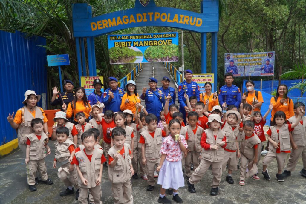 Ditpolairud Polda Kaltim Terima Kunjungan Edukatif TK Bina Bersama Balikpapan, Tanamkan Kepedulian Lingkungan Sejak Dini WhatsApp Image 2026 02 05 at 08.21.13