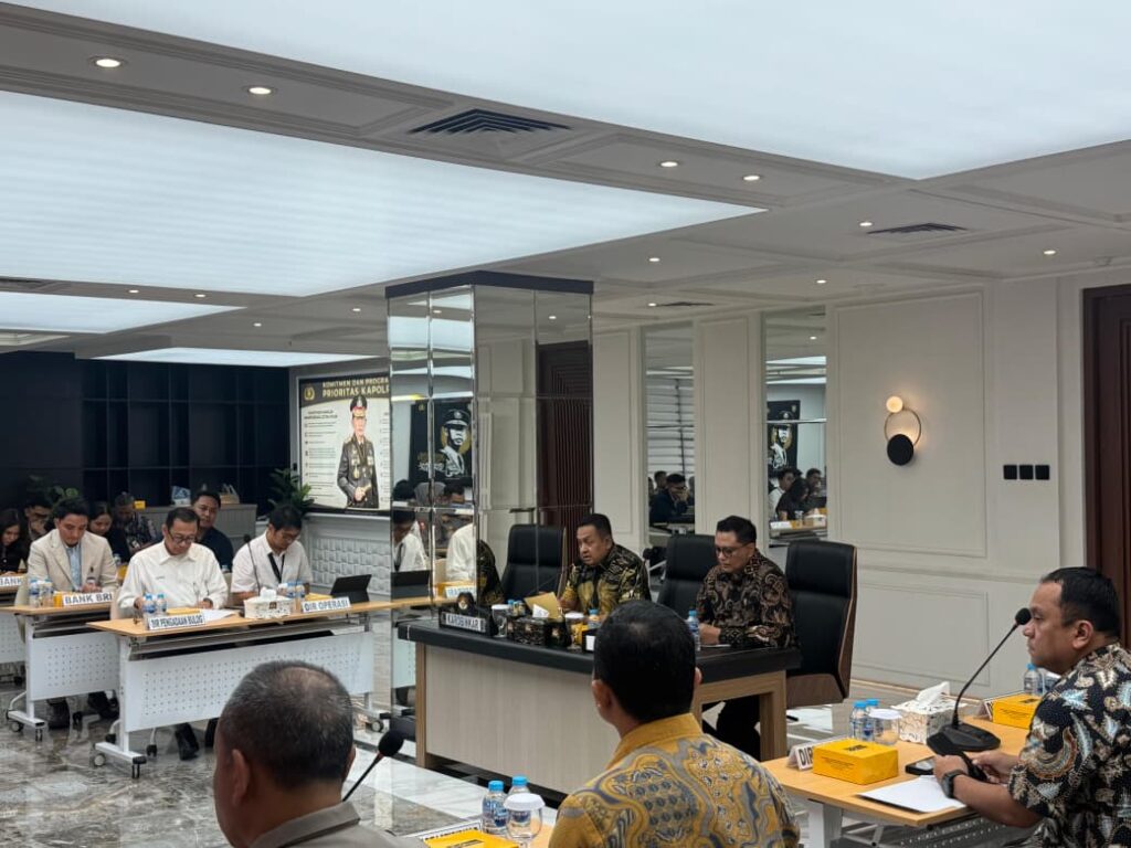 Putus Rantai Tengkulak, Polri Fasilitasi Permodalan KUR dan Penyerapan Bulog bagi Petani Jagung WhatsApp Image 2026 02 06 at 19.33.55