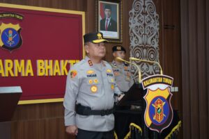 Kapolda Kaltim Pimpin Sertijab Kabid Propam, Kombes Pol Hariyanto Resmi Gantikan Kombes Pol Teguh Nugroho 1 WhatsApp Image 2026 02 19 at 12.01.44